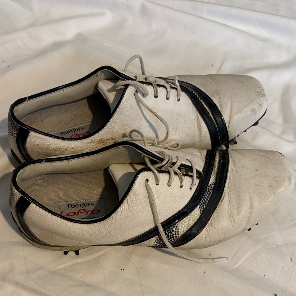 FootJoy Golf Shoes - Size 7.5 M